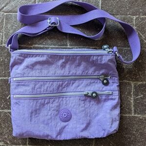 Kipling shoulder bag, purple Alvar, in perfect condition